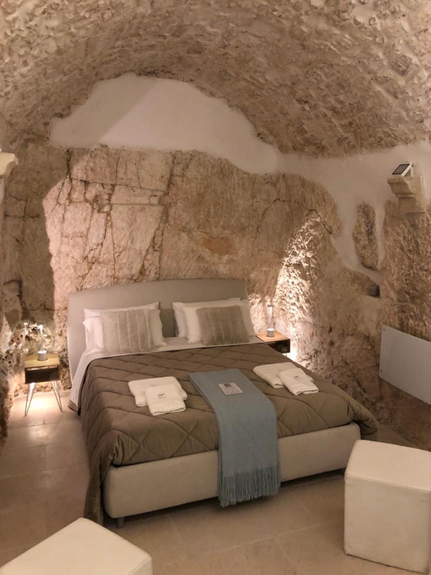 Bed and Breakfast Ca Sotto L'Arco Ostuni Exterior foto