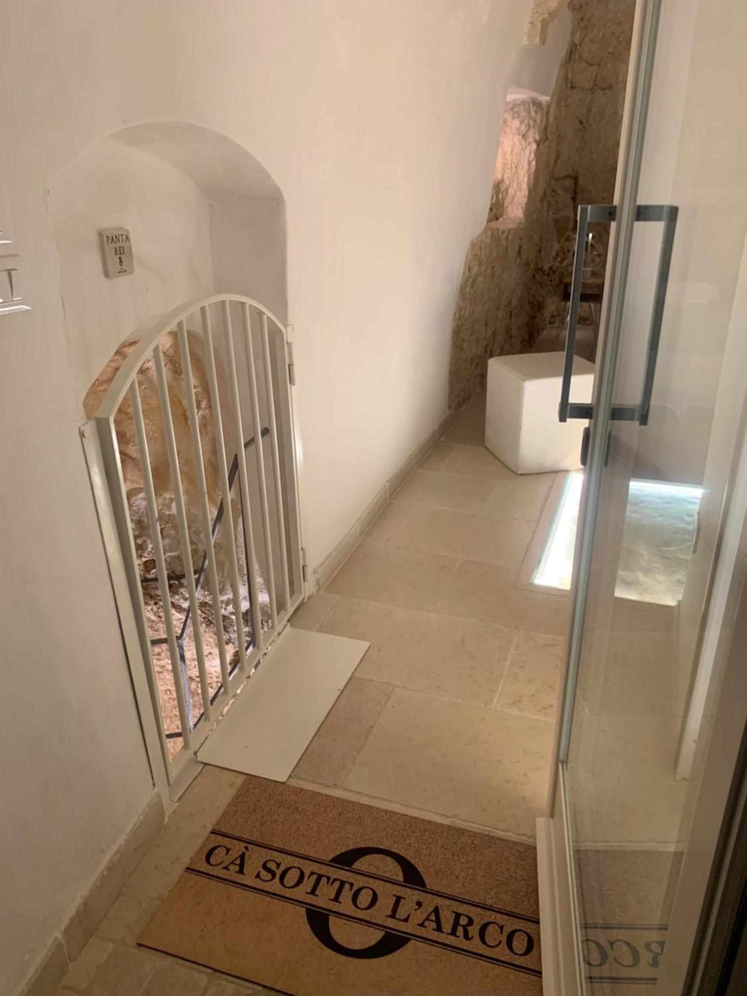 Bed and Breakfast Ca Sotto L'Arco Ostuni Exterior foto