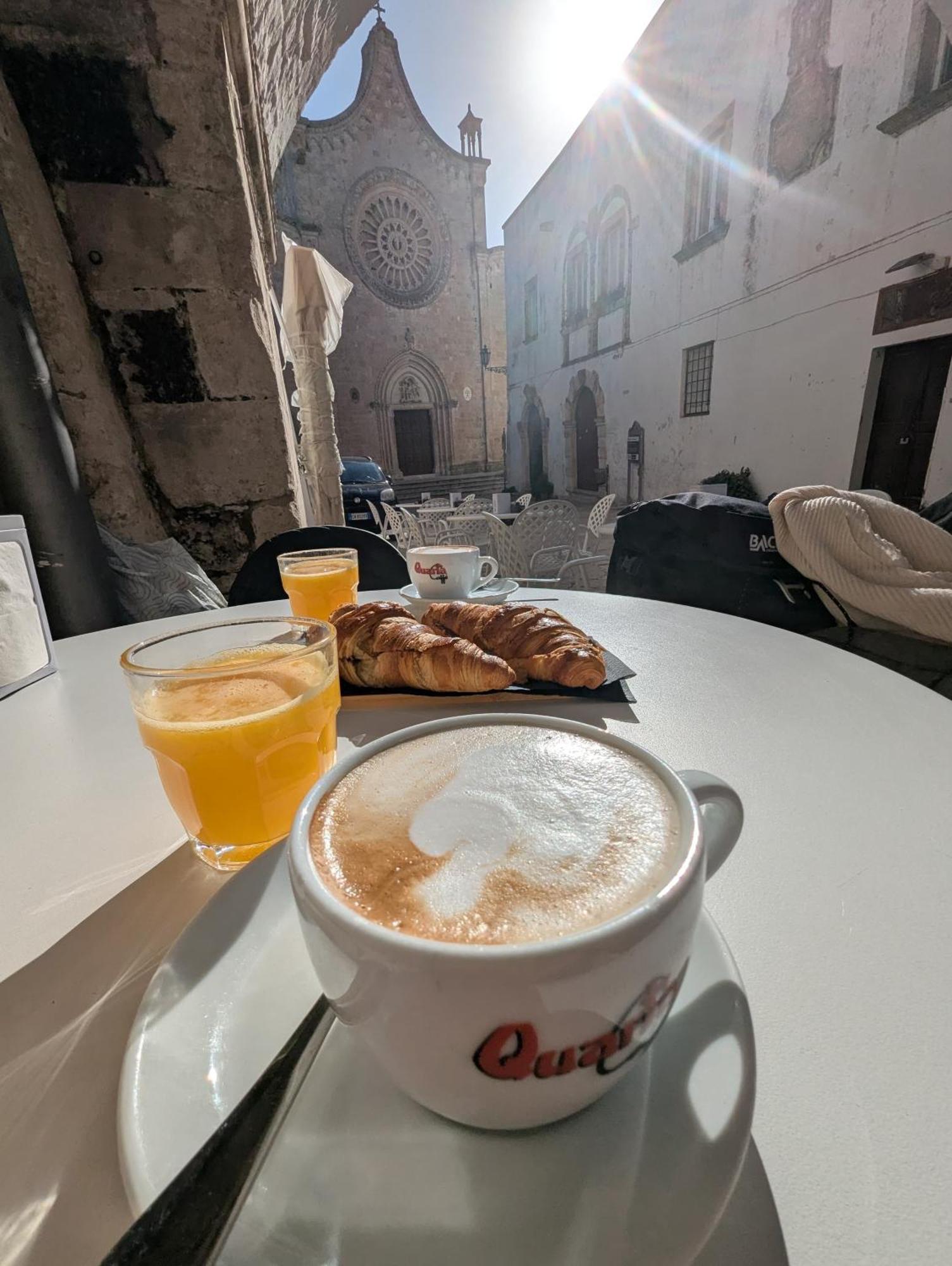 Bed and Breakfast Ca Sotto L'Arco Ostuni Exterior foto